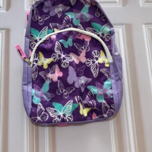 mochila lila mariposa