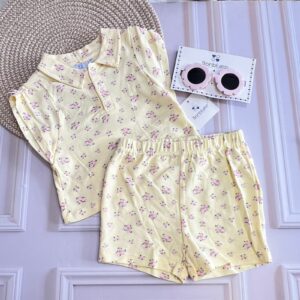 conjunto yellow 18m